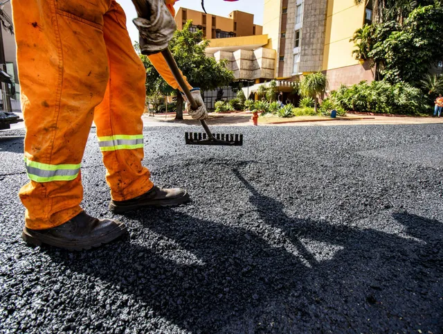 asphalt+contractor
